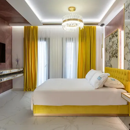Pela Veranda Exquisite