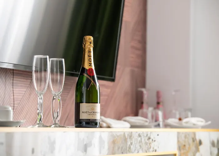 Pela Veranda Exquisite Neos Marmaras