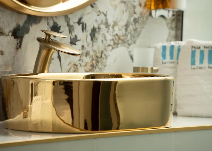 Pela Veranda Exquisite