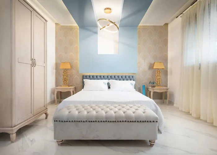 Pela Veranda Exquisite Neos Marmaras