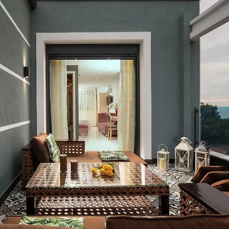 Guest house Pela Veranda Exquisite *