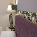 Pela Veranda Exquisite