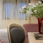 Konukevi Pela Veranda Exquisite 4*