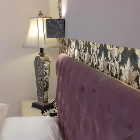 Pela Veranda Exquisite