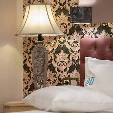 Pela Veranda Exquisite 4*
