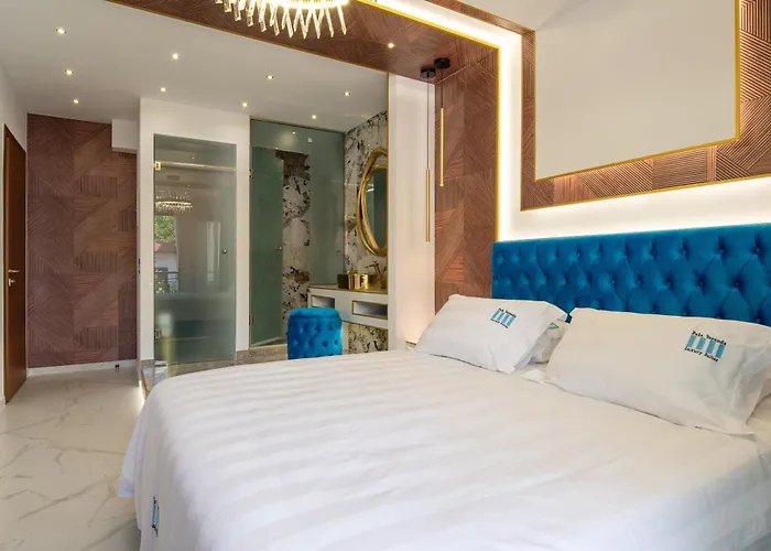 Pela Veranda Exquisite Neos Marmaras