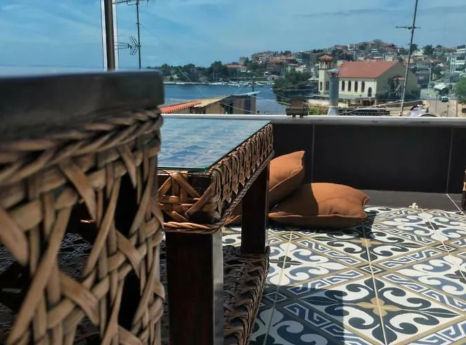 Pela Veranda Exquisite Pensiune Neos Marmaras