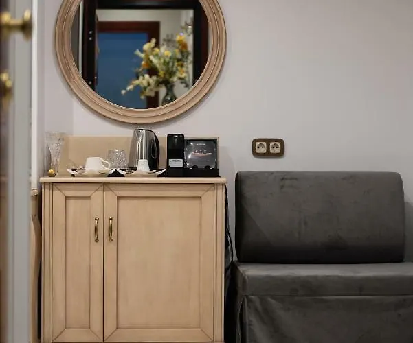 Pela Veranda Exquisite Neos Marmaras